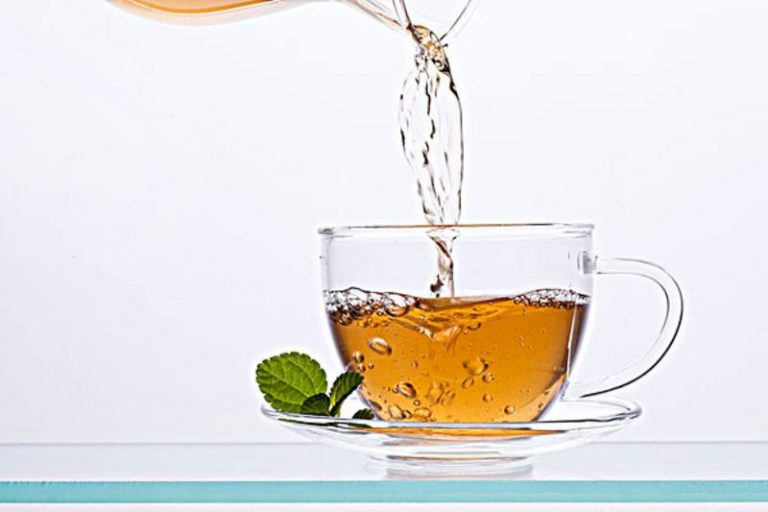 Mint Tea, YIELDS 300 ML (1 1/4 CUPS)