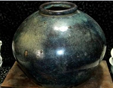 Qing Dynasty Mixed. Glaze Zisha Pottery