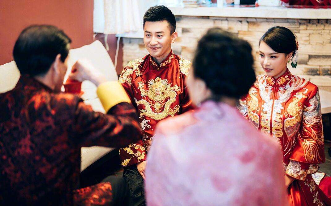Wedding Customs and Tea Rite