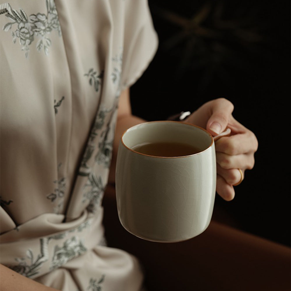 Chinese Ruyao Beige Tea Cup With Infuser