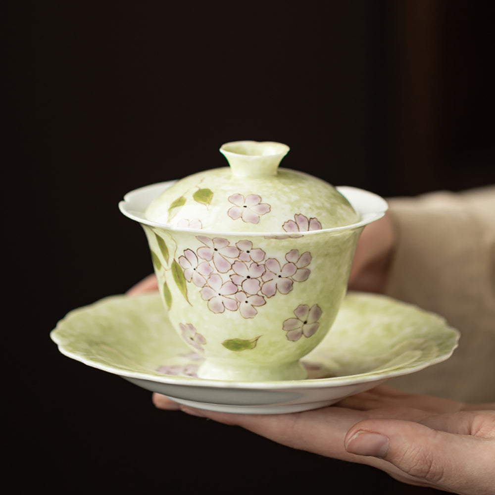 Underglaze Painting Hydrangea Porcelain Gaiwan