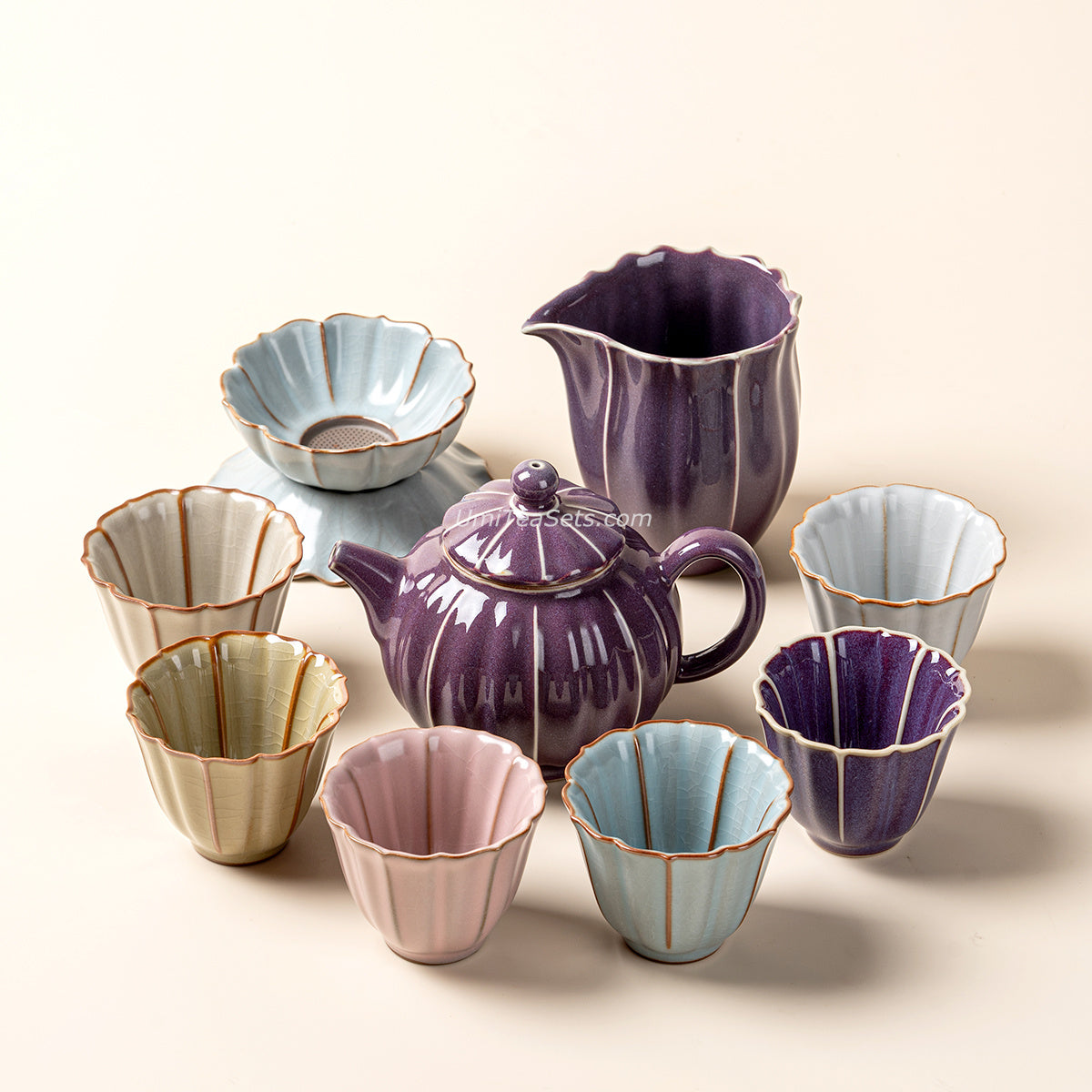 nguyen trung thuy様 3点セット Chinese Jun Kiln Lotus Porcelain Tea Set – Umi Tea Sets