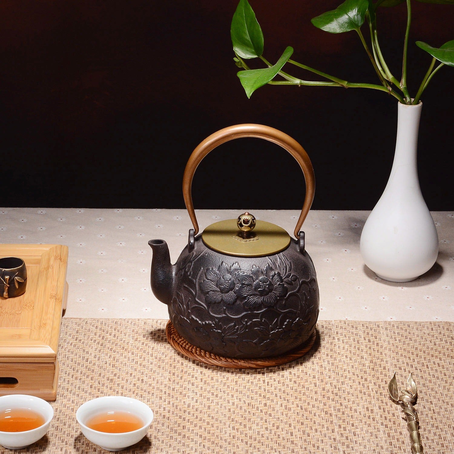 Cast Iron Peony Flower Teapot