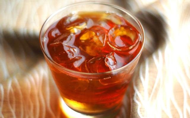 Iced Tea (Cold Infusion), YIELDS 4 CUPS (1 L)