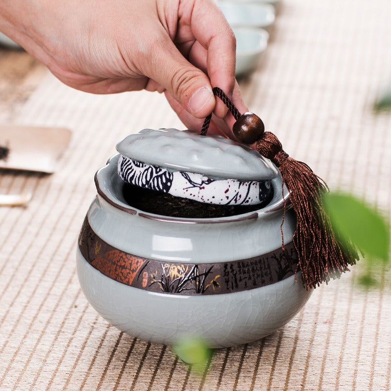 Lotus Shaped Ge Kiln Tea Caddy
