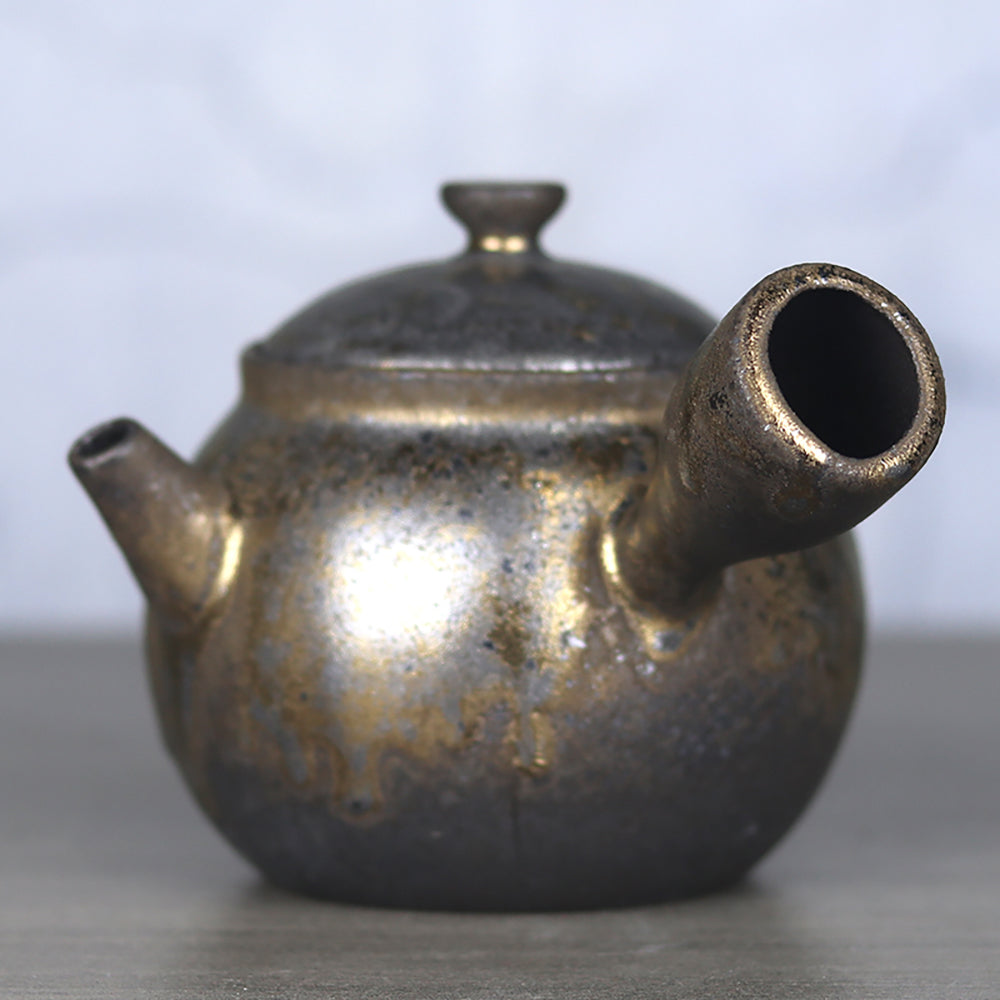 Japanese Pottery Gilded Iron Glaze Teapot