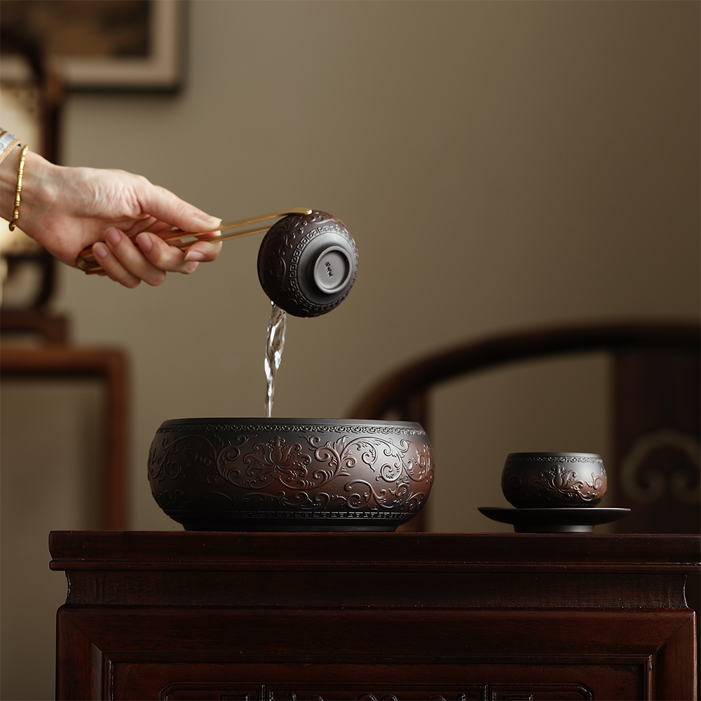 Entwined Lotus Purple Pottery Tea Washer