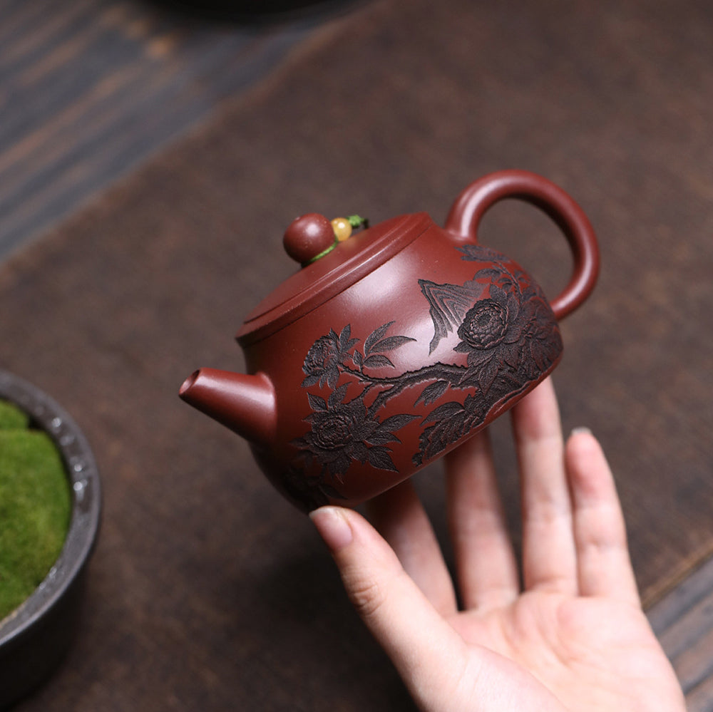 Yixing Purple Clay Peony Shi Piao Teapot