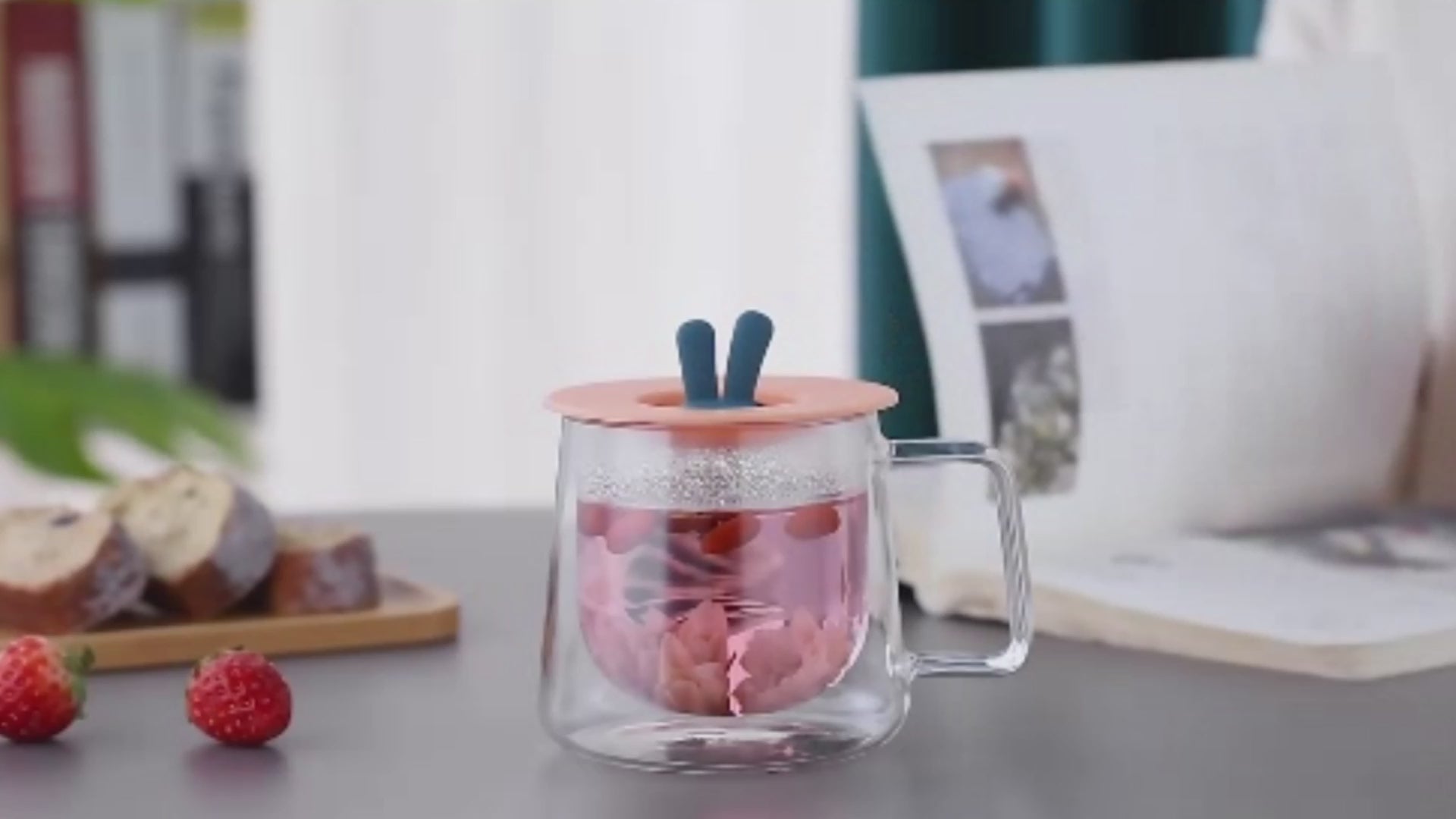 Double Wall Glass Tea Mug With Rabbit Ears