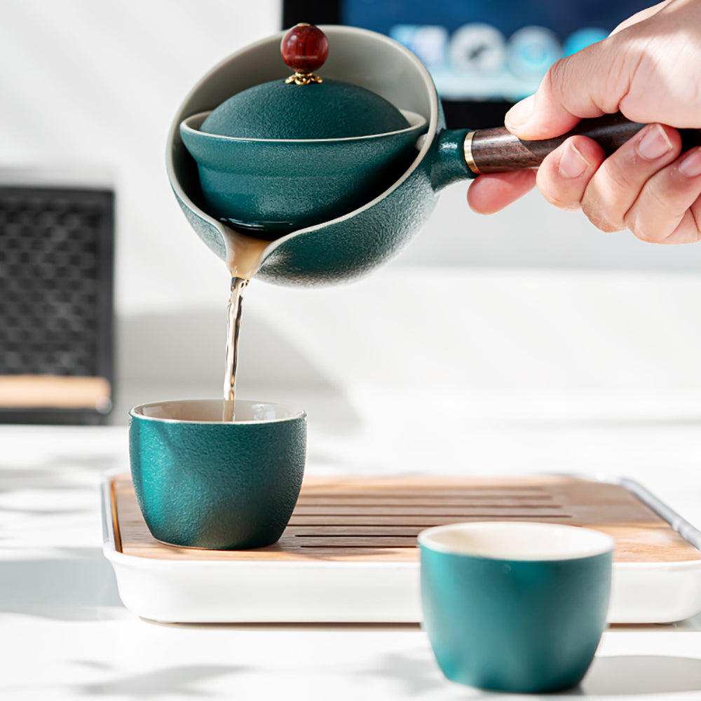 Green Automatic Filtering Travel Tea Set