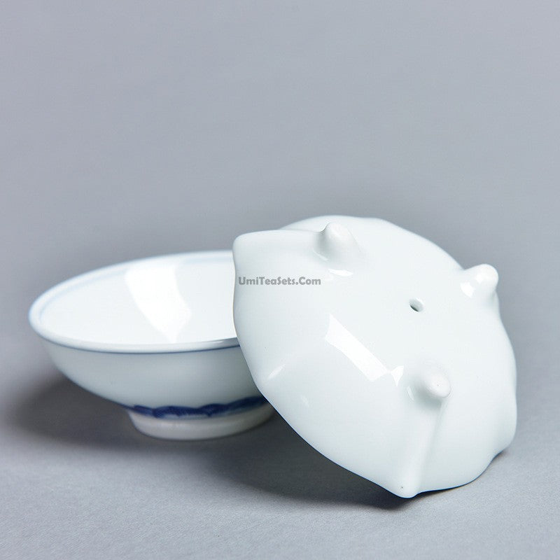 White Porcelain Tea Strainer And Holder