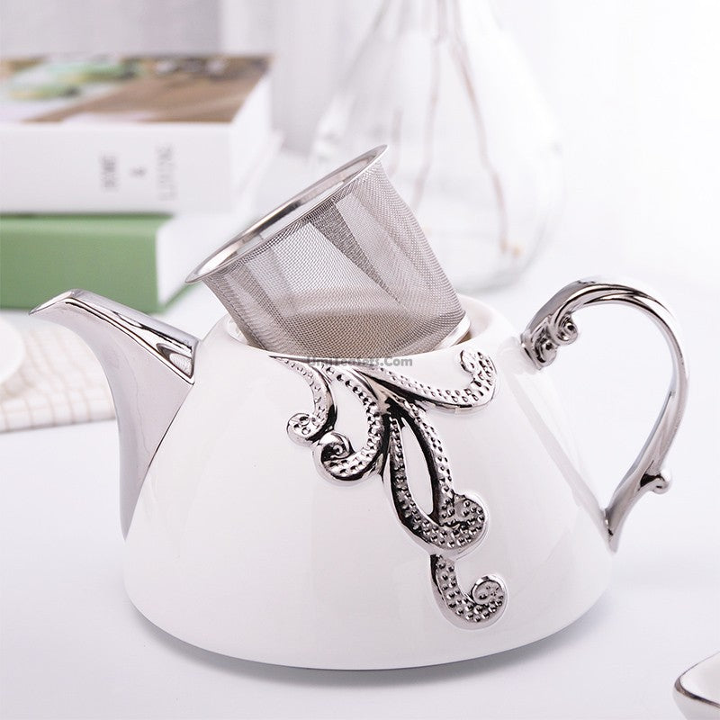 Modern White Tea Set With Silver Lines